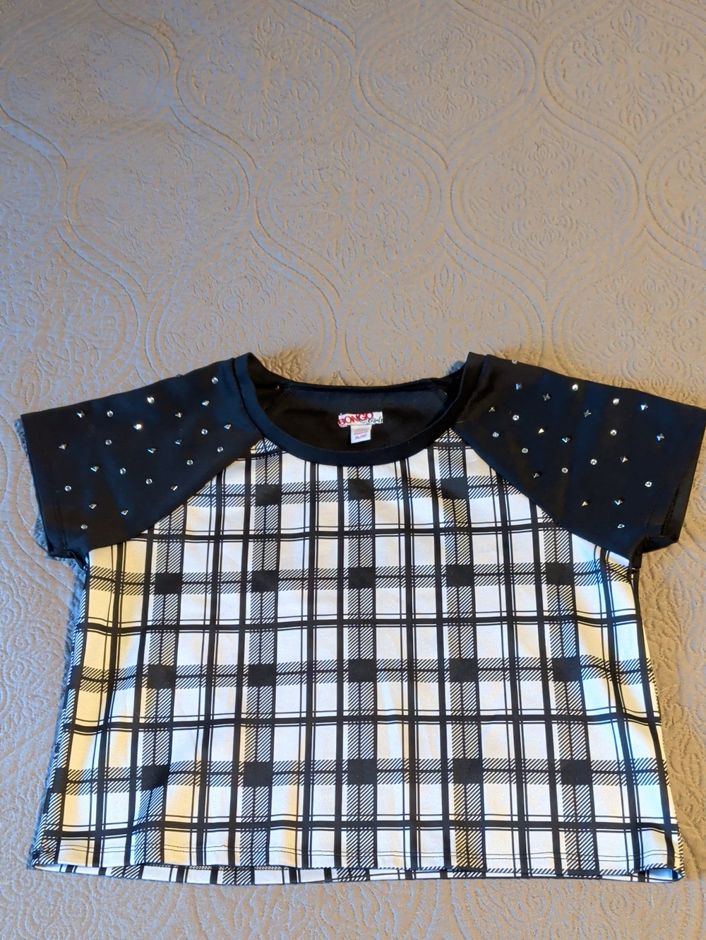 Black and plaid block crop t with studded sleeves